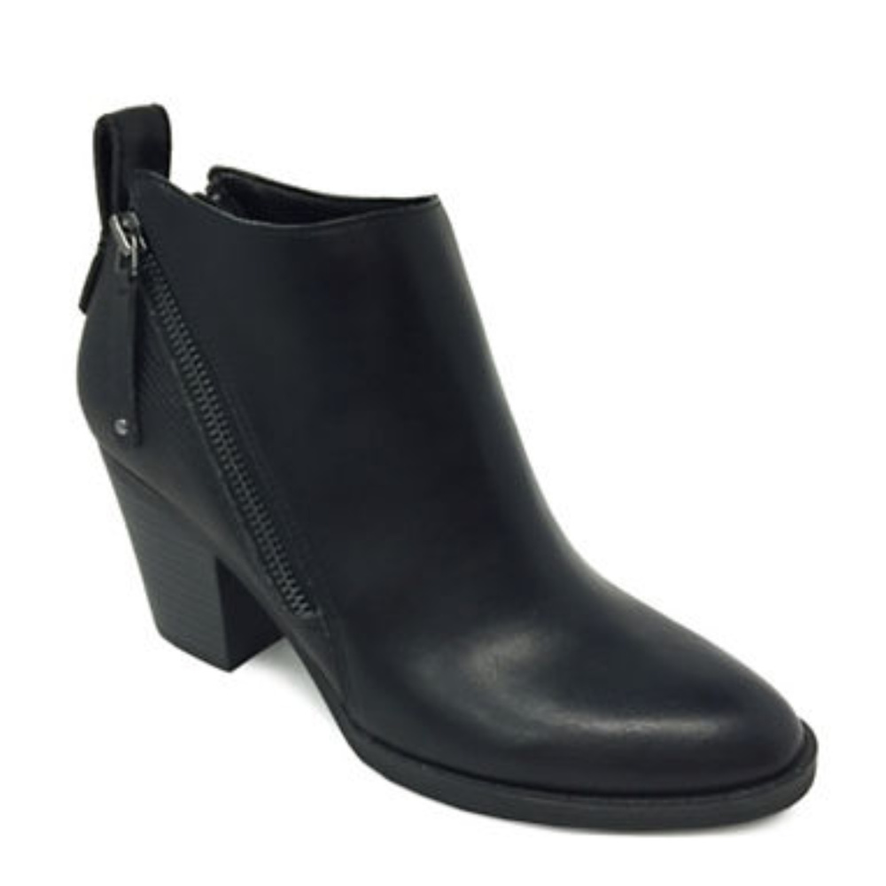 LEXI & ABBIE Black Leather Ankle Zip Booties